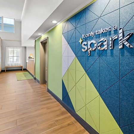 Spark By Hilton Вудбридж Екстер'єр фото