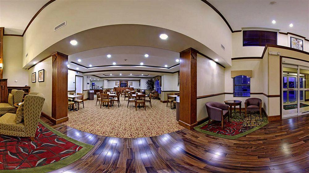 Spark By Hilton Вудбридж Екстер'єр фото